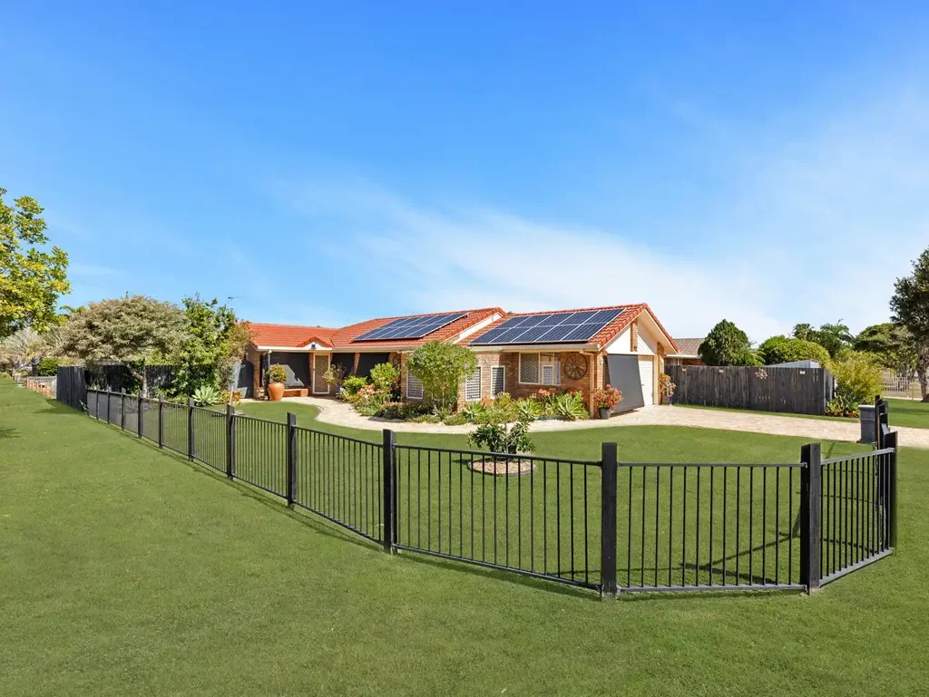 Urangan 3غرفة نوم BEAUTIFULLY MAINTAINED HOME IN THE HEART OF URANGAN