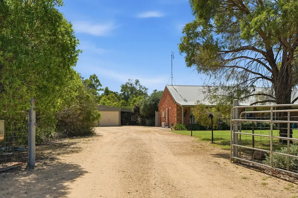 Charming Country Retreat in Narromine