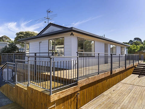 Glen Eden 3房  Overseas Vendors want it SOLD!!!