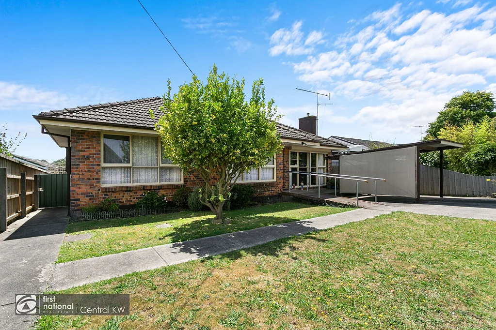 4 Madden Street, Morwell, VIC 3840