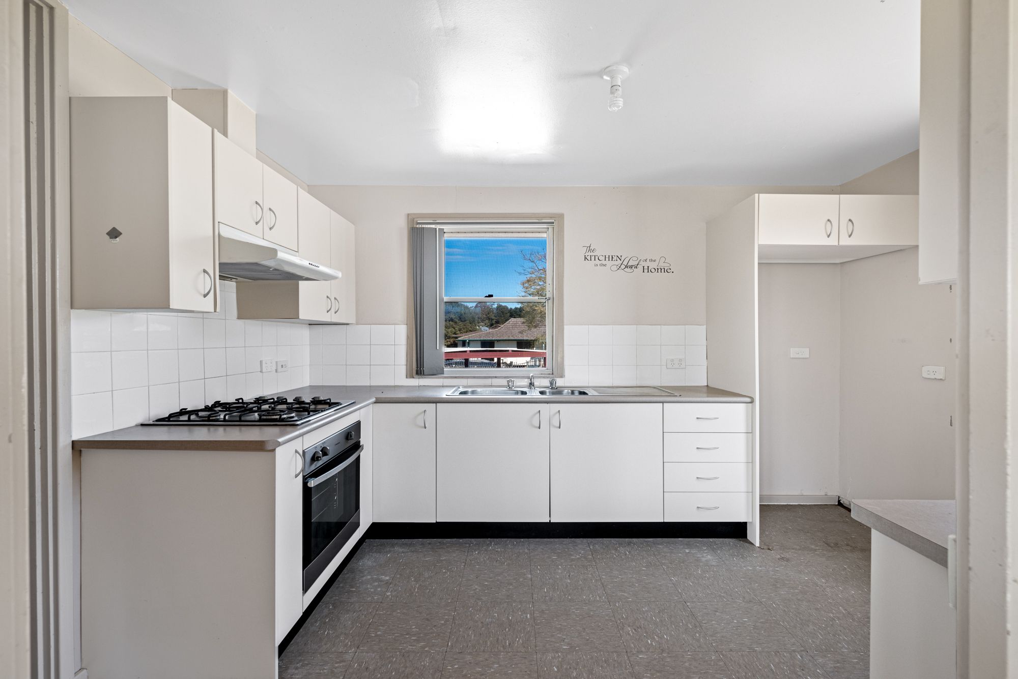 9 PEPPIN CR, AIRDS NSW 2560, 0 habitaciones, 0 baños, House