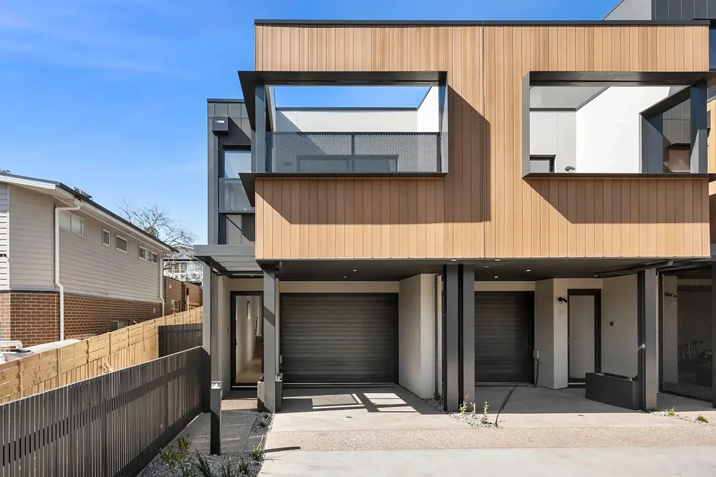 Highton 3 Bedroom Sophisticated Design | Prime Highton Village Position