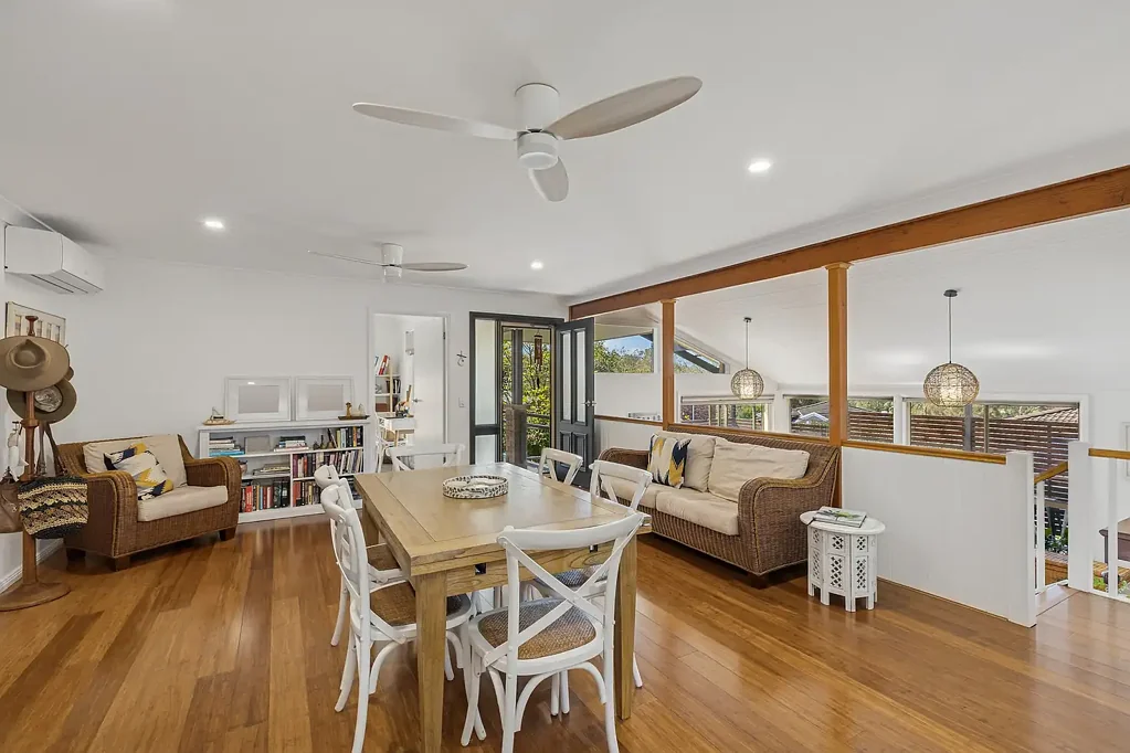 Avoca Beach 4ਬੈੱਡਰੂਮ Spacious beachside duplex with comfort and convenience