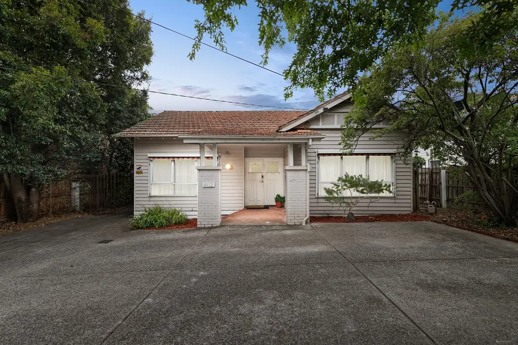 402 Elgar Road, Box Hill, VIC 3128