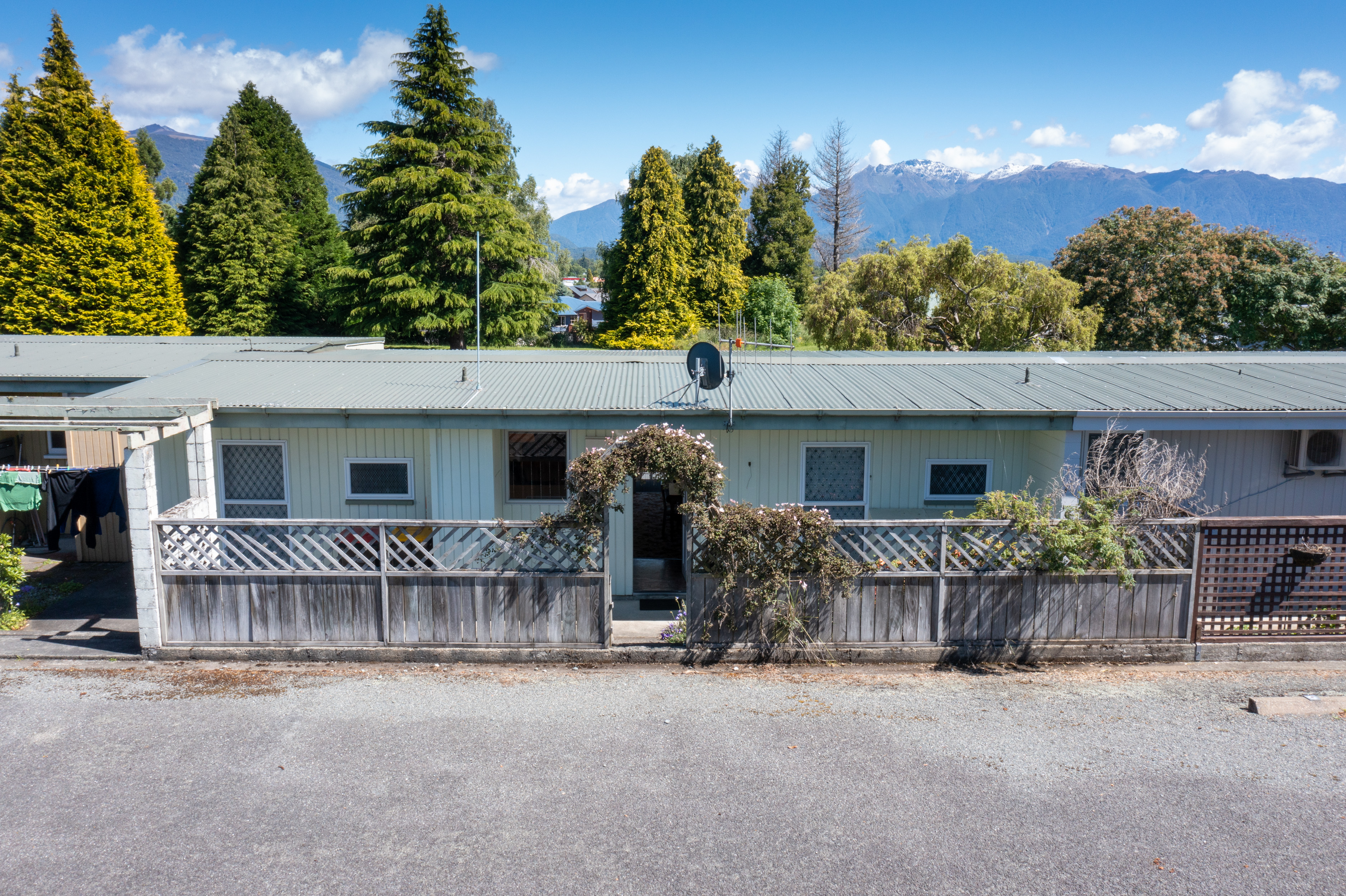 15 Burnby Place, Te Anau, Southland, 2 chambres, 1 salles de bain