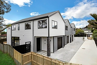 Lots 1-3, Ganymede Place, Half Moon Bay, Manukau City
