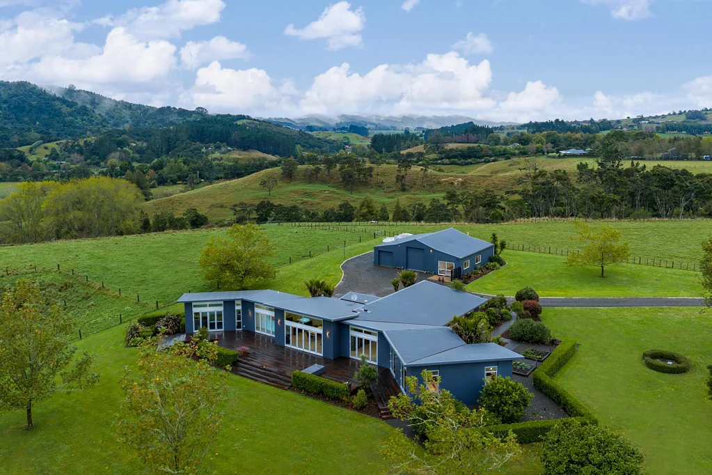 Hunua Peace, Privacy & Panoramic Views