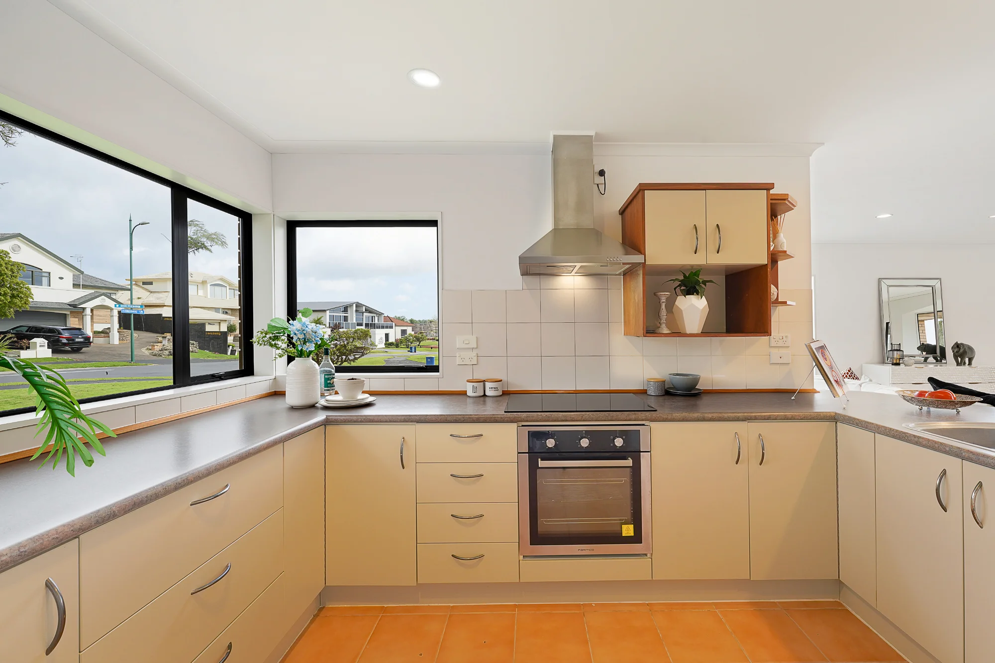 15 Highfields Terrace, Henderson, photo 3