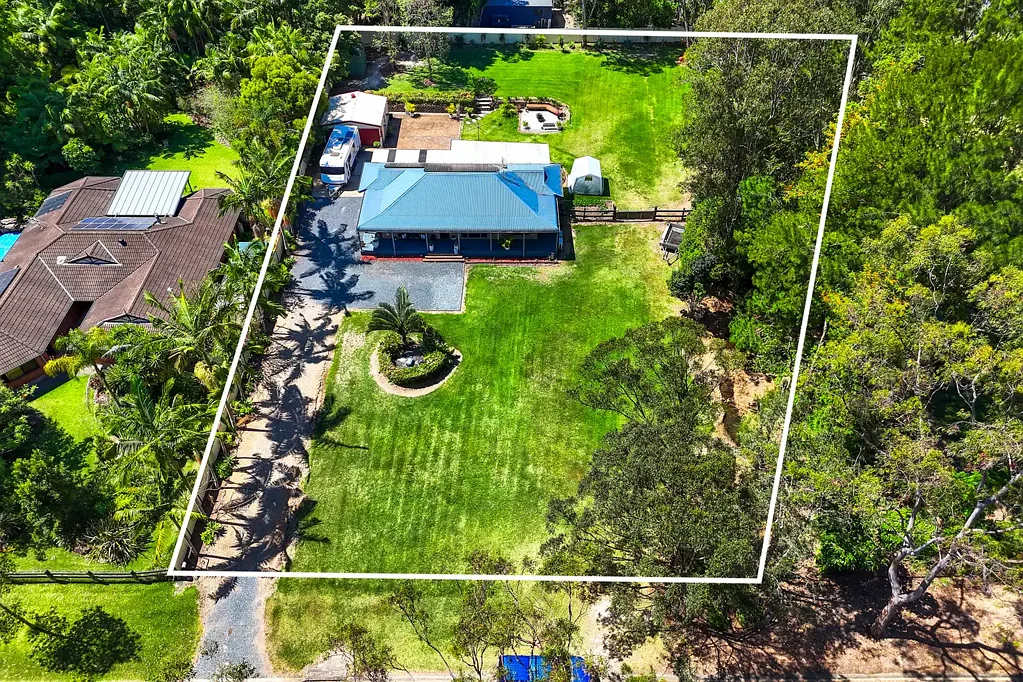 Emerald Beach 4Kwarto Coastal Home on LARGE 3,334sqm Allotment