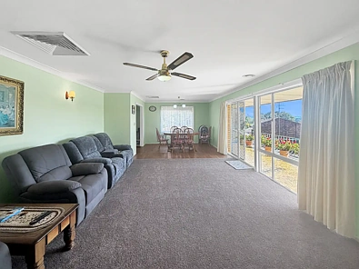 25 Watson Street, Young, NSW 2594, 7 Schlafzimmer, 2 Badezimmer, House