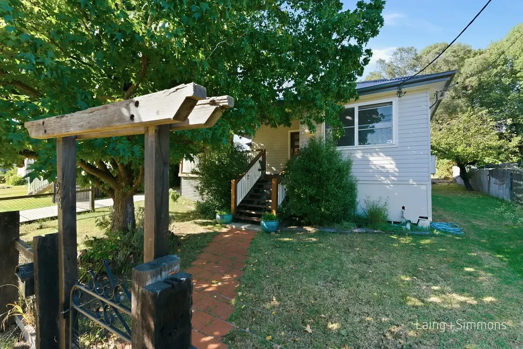 28 Hargrave Street, Armidale, NSW 2350