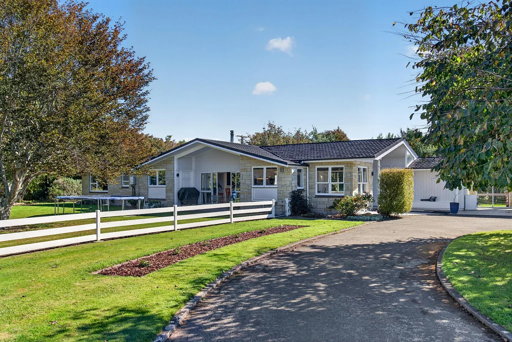 Carterton 4房  Country Space, Town Convenience