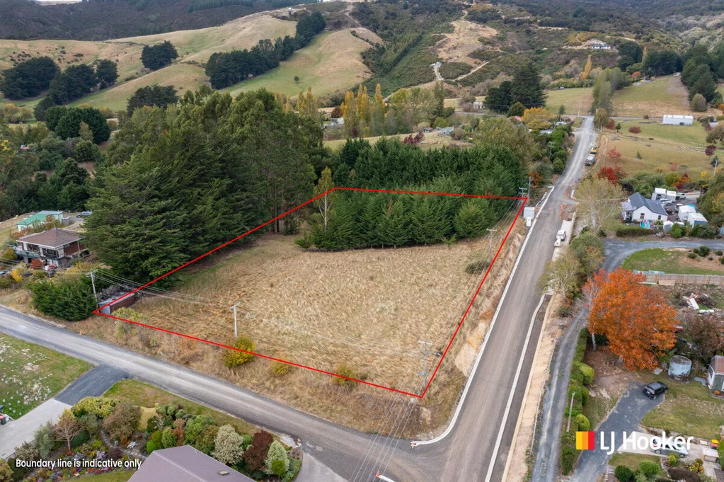 Waihola  Section over 6000sqm!!!  With Views!!!