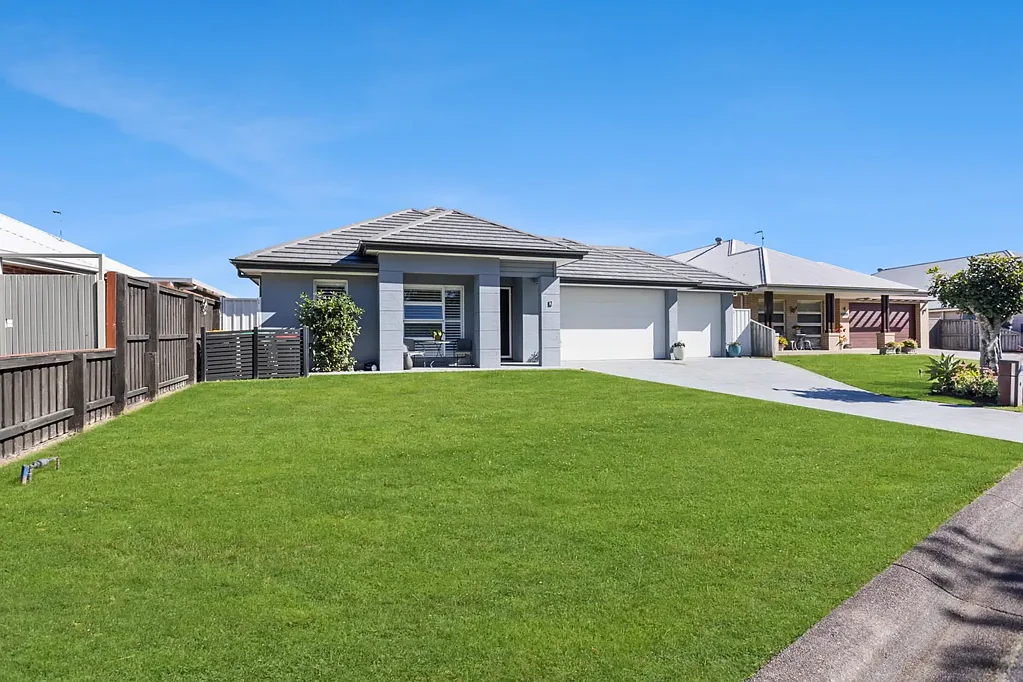 Tea Gardens 4Habitaciones Spacious Family Elegance in Coveted Myall Quays