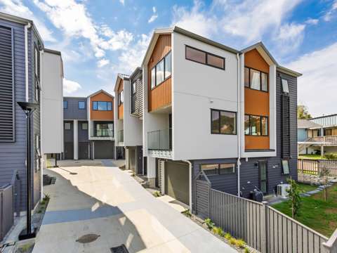 West Harbour 4房  Affordable & Freehold & Location Frenzy