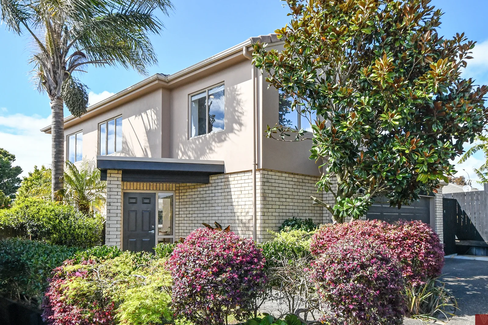 Panmure 4房  Multi-Gen Family Living, Mt Wellington Standalone