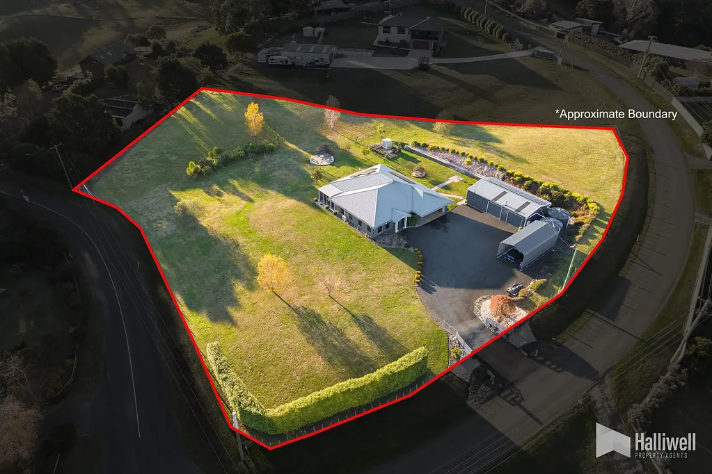 Acacia Hills 5Phòng ngủ **Discover Your Dream Home at 80 Cornwall Road, Acacia Hills**