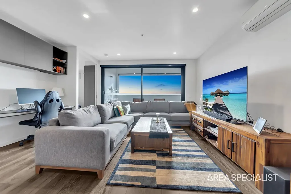 Geelong 2ਬੈੱਡਰੂਮ Sophisticated Apartment Offers Exceptional Investment Opportunity