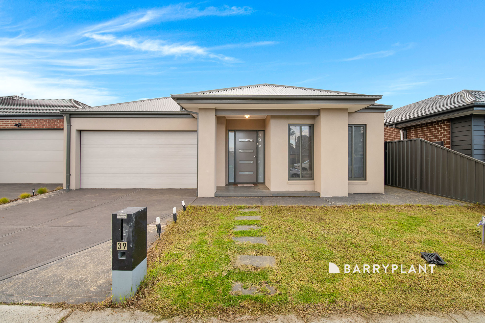 39 REVELSTOKE CR, PAKENHAM VIC 3810, 0房, 0浴, House