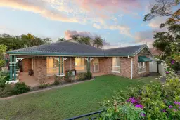 21 Copeton Crescent, Parkinson