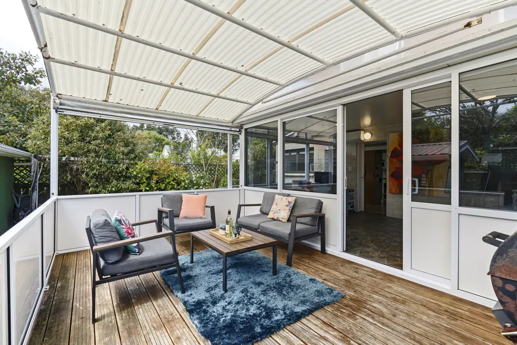 Oakura 4 Bedroom SPACIOUS FAMILY LIVING IN THE HEART OF THE VILLAGE