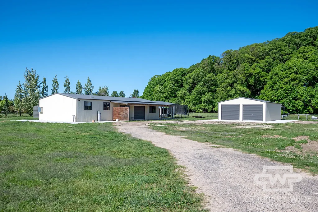Glen Innes 3ਬੈੱਡਰੂਮ Your Slice of Paradise: Captivating Home for Sale
