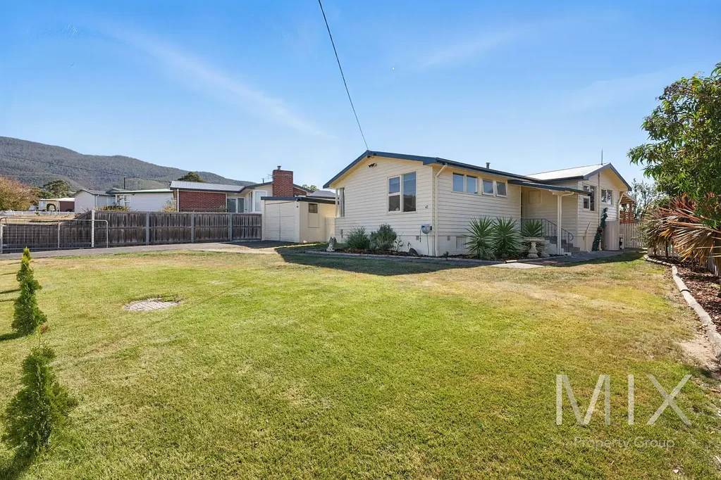 42 Cleburne Street, Claremont, TAS 7011