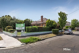 40 Waiora Road, Rosanna