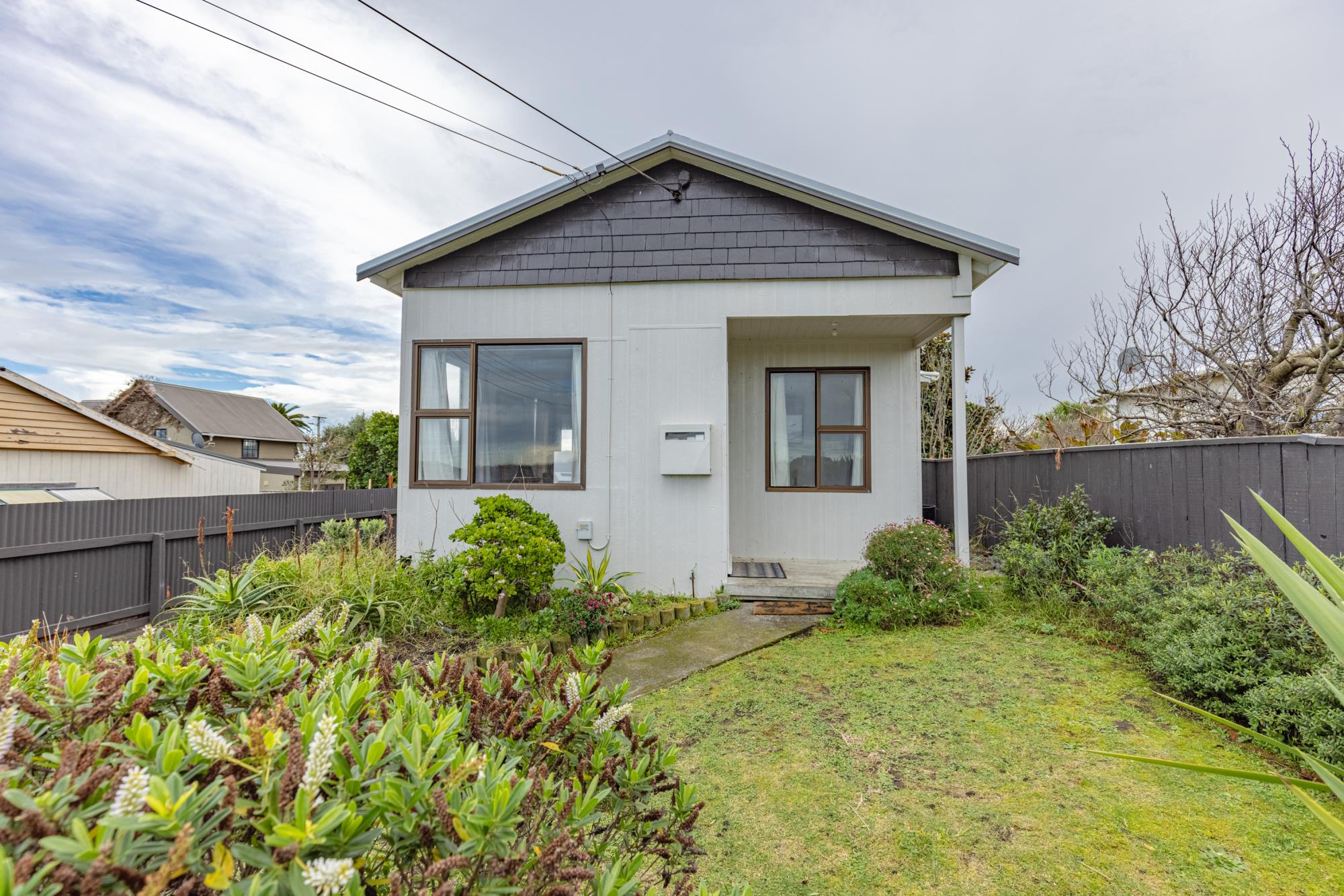 9 Manuka Street, Castlecliff, Whanganui, 2 Schlafzimmer, 1 Badezimmer