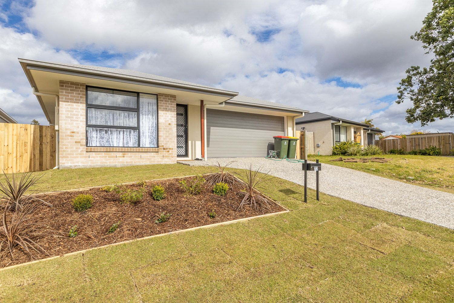 72 Kevin Mulroney Drive, Flinders View, QLD 4305, 4 ਕਮਰੇ, 2 ਬਾਥਰੂਮ, House
