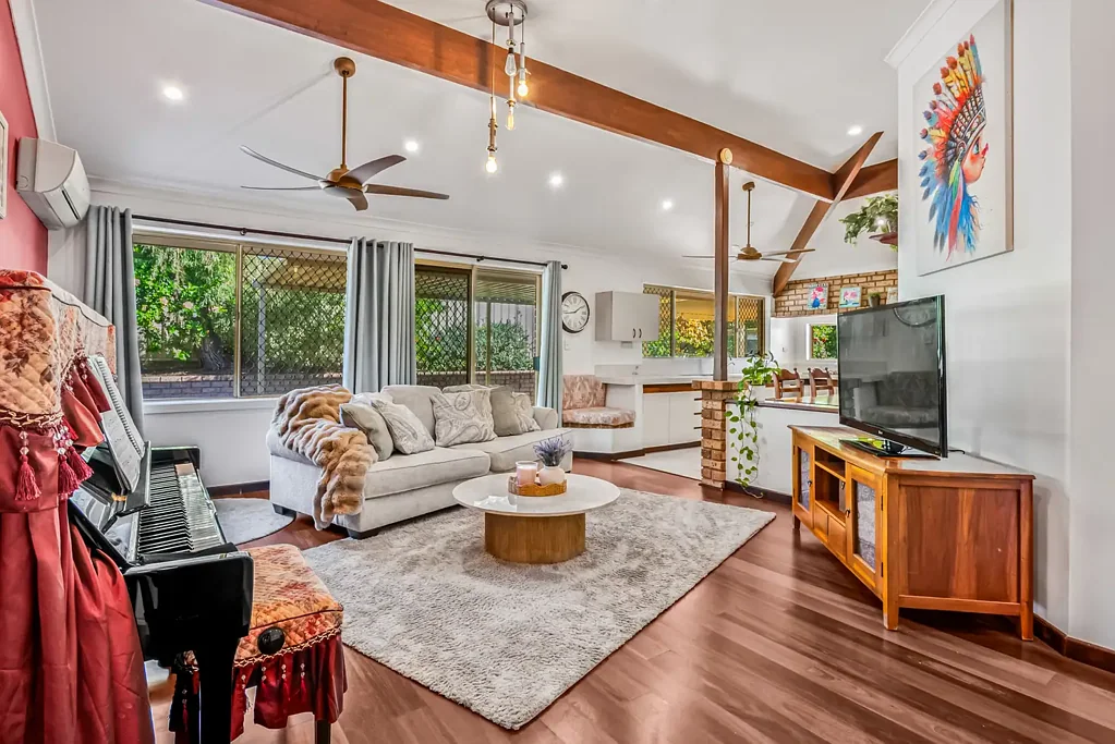 Yanchep 4침실 Coastal Charm on a Big Corner Block!
