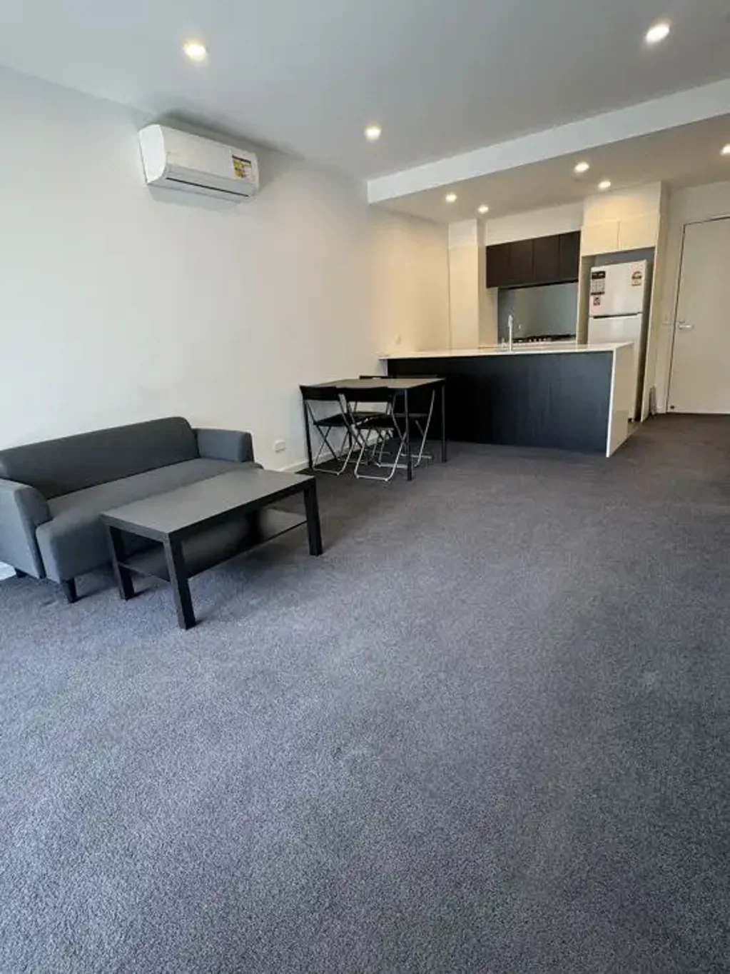 Fully Furnished 2 Bedrooms 2 Bathroom apartment