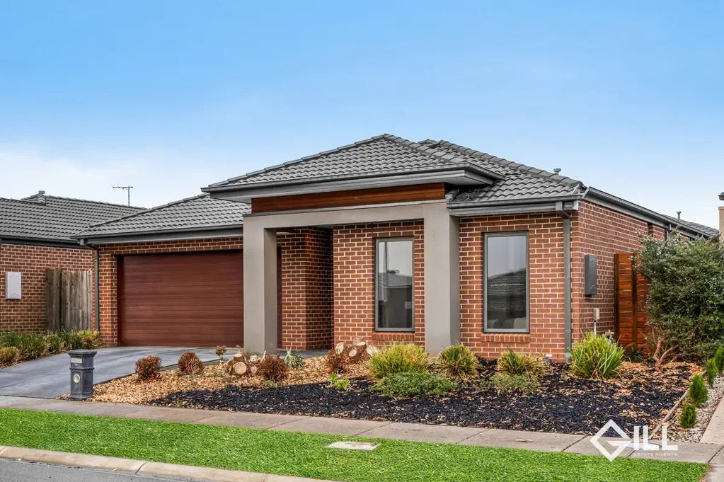 13 Ample Avenue, Officer, VIC 3809