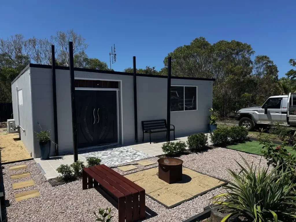 Comfortable & Private Fully Furnished 2-Bedroom Granny Flat