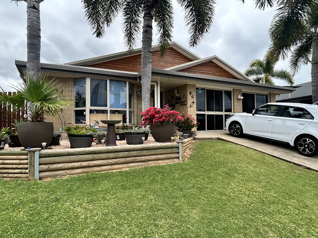 25 Jasmine Drive, Blacks Beach, QLD 4740