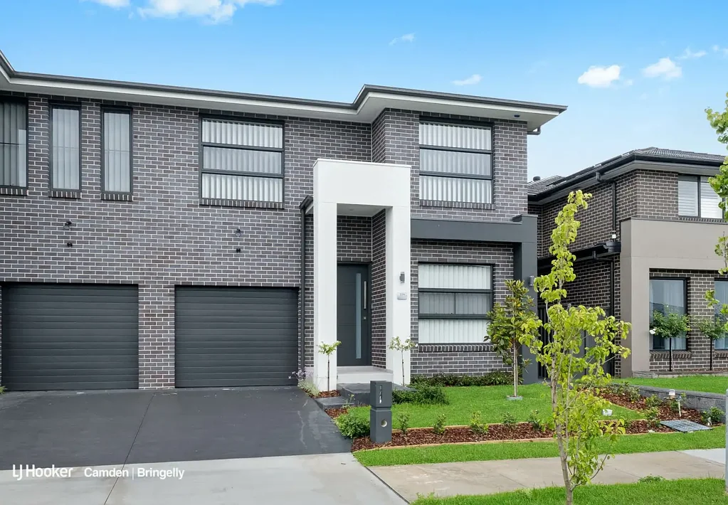 Stylish & Contemporary Duplex