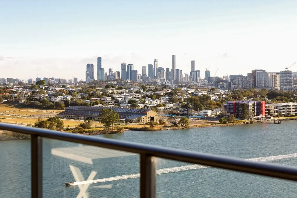 Hamilton 4Habitaciones Four Bedrooms : Three Cars : One Very Pretty Sunset.