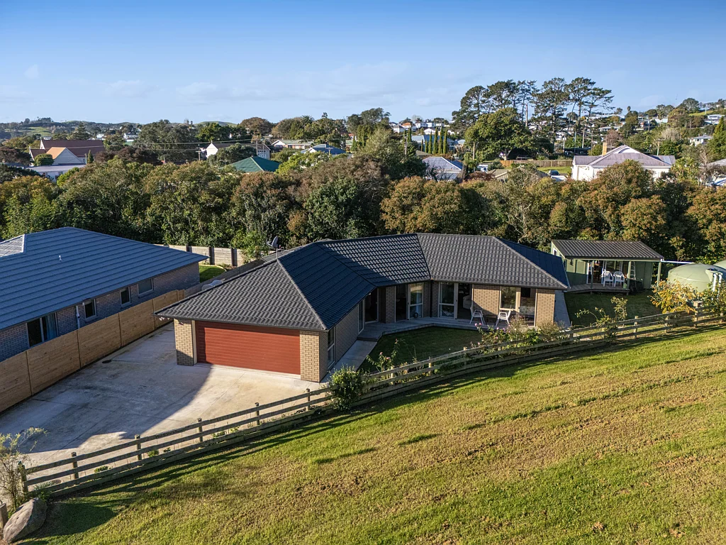 30 Kawariki Road, Helensville, Rodney, Auckland