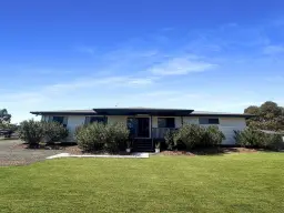 27 Millbrook Court, Dalby