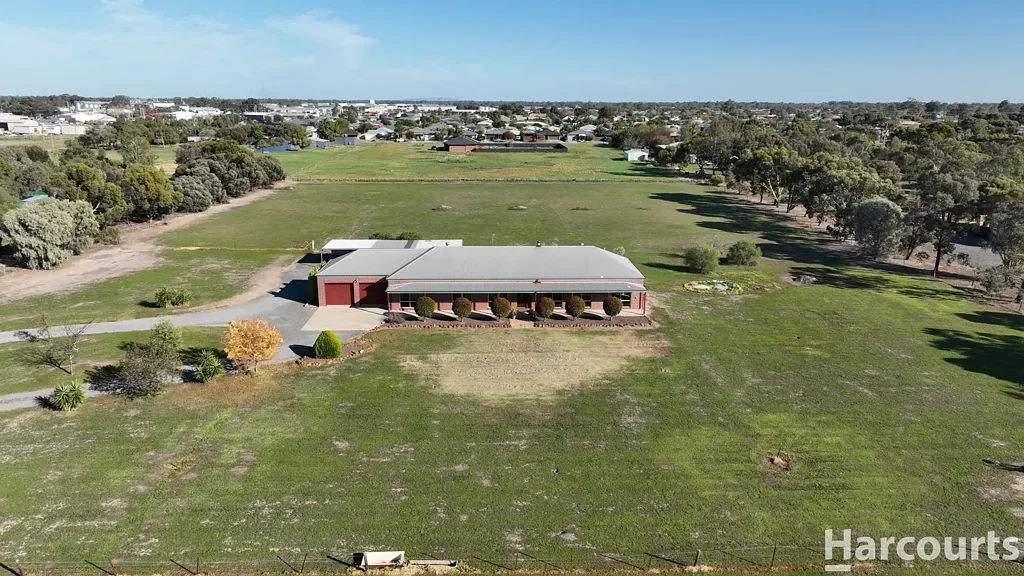 Horsham 4房  Space, Potential and Rural Convenience Just Minutes from Town