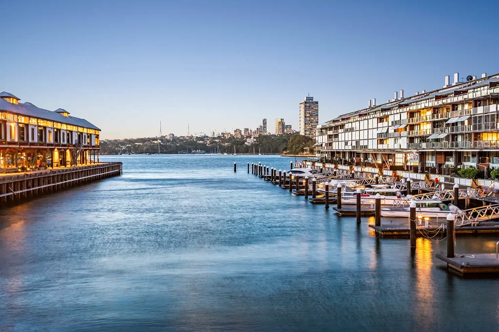 Premier Waterfront Position