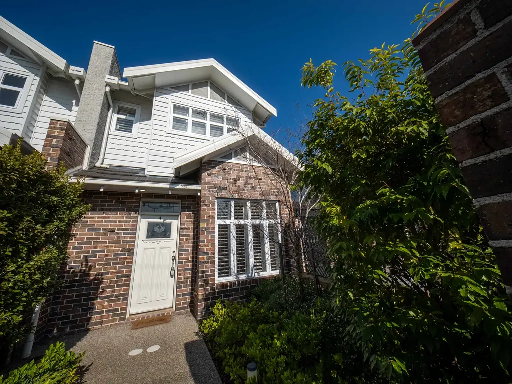Spacious & Stylish Townhouse in a Prime Coburg Location