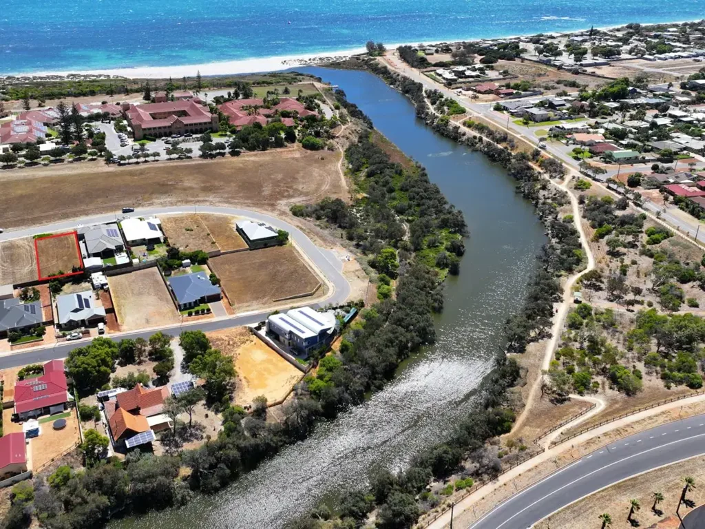 14 Edwin Crescent, Bluff Point, WA 6530