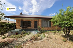 60 Simpson Street, Tumut