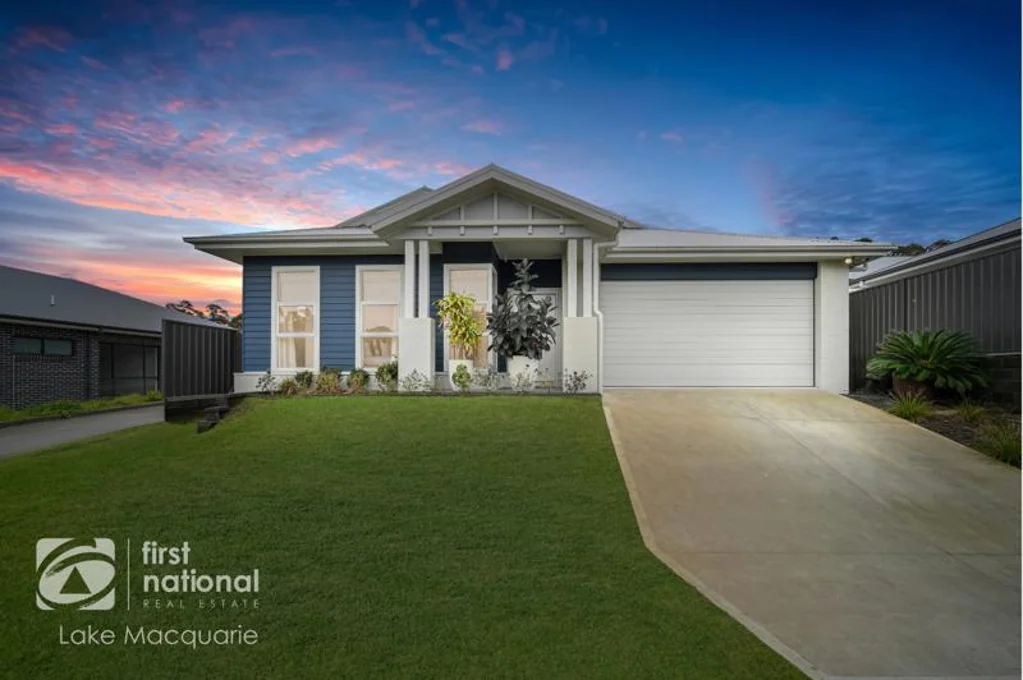 4 Warkaring Street, Edgeworth, NSW 2285