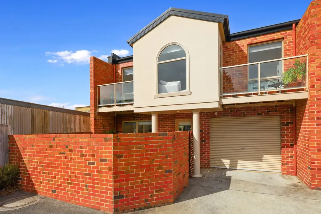 Warrnambool 2ਬੈੱਡਰੂਮ UPMARKET DOWNSIZER... ULTIMATE INNER CITY LIVING