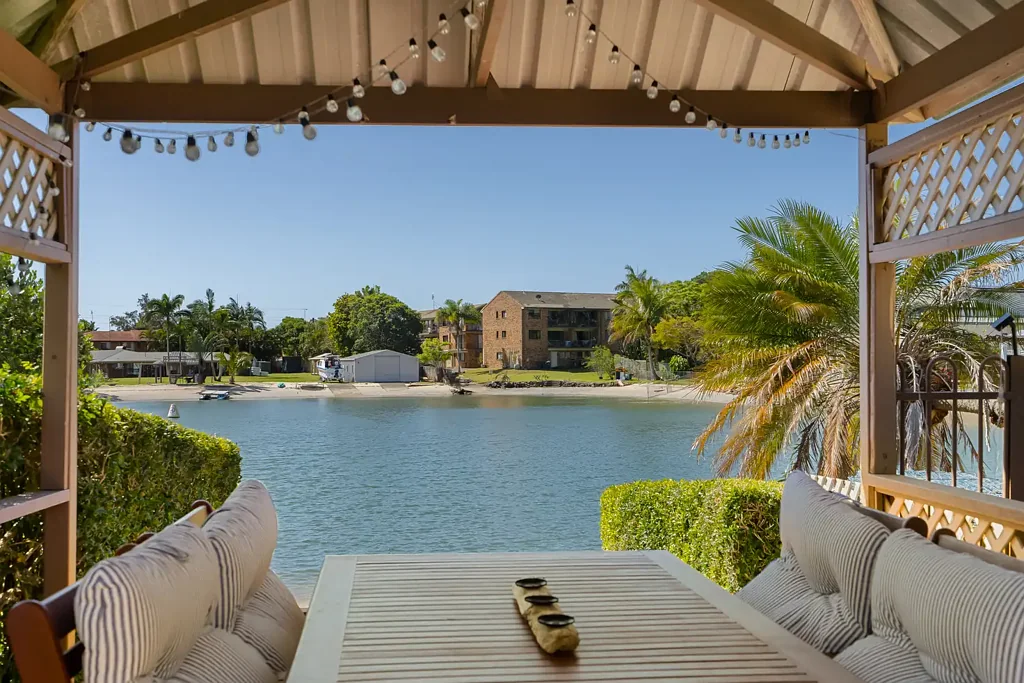 Tweed Heads West 2ਬੈੱਡਰੂਮ Completely Renovated Waterside Duplex Offering Luxury, Privacy & Direct Water Access