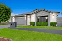 4 Langer Circuit, North Lakes