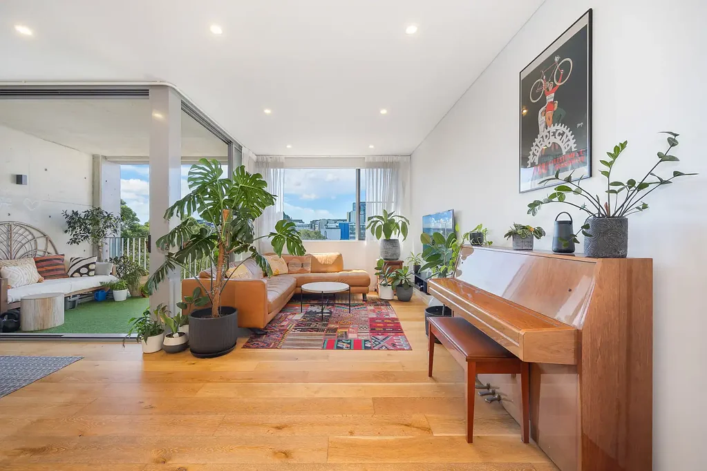 Designer Tri-Level Apartment with Private Rooftop Terrace, Double Parking & Storage