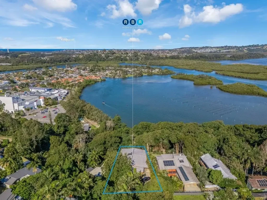 Tweed Heads West 5 Bedroom Escape the Hustle in this Scenic Location